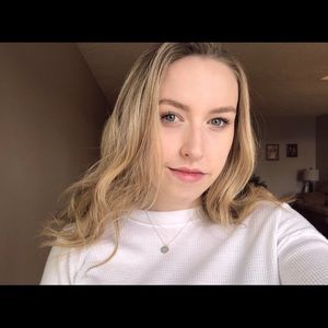 Meet your Posher, Kiana